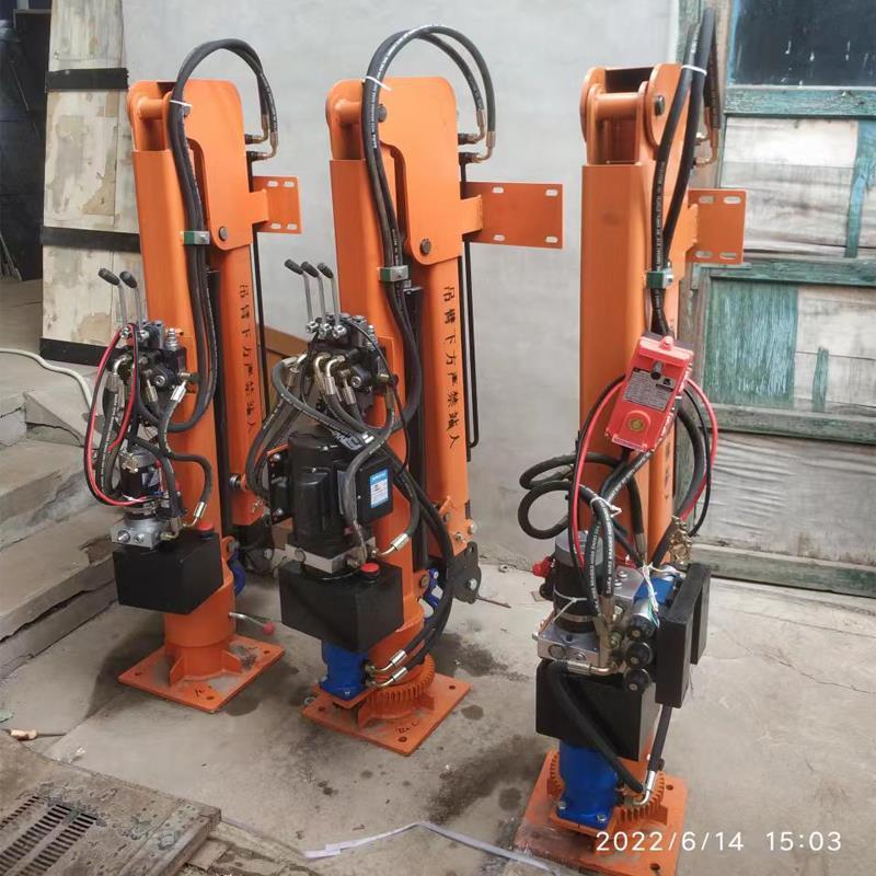 文昌市重汽蓝牌随车吊 3.2吨 国六动力强 液压驱动 农用自卸起重机